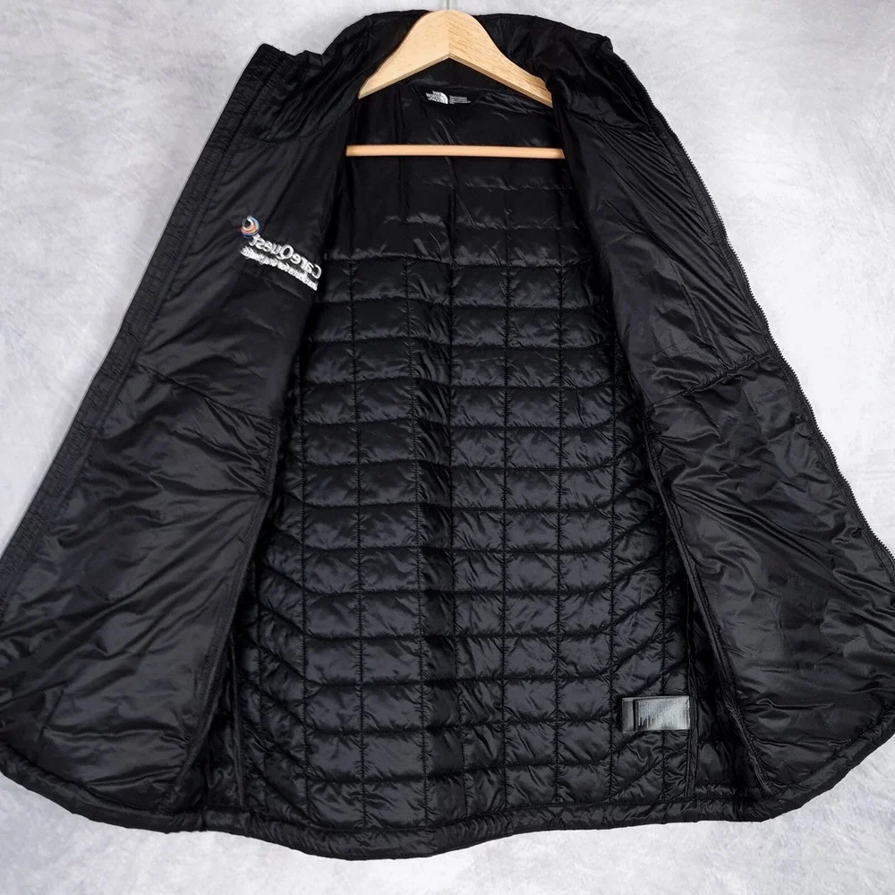 The North Face Thermoball Vest Mens Medium Black Quilted Lightweight Hike